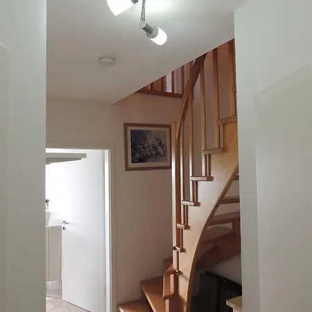 Haus-suedblick-wohnung-1 Apartamento