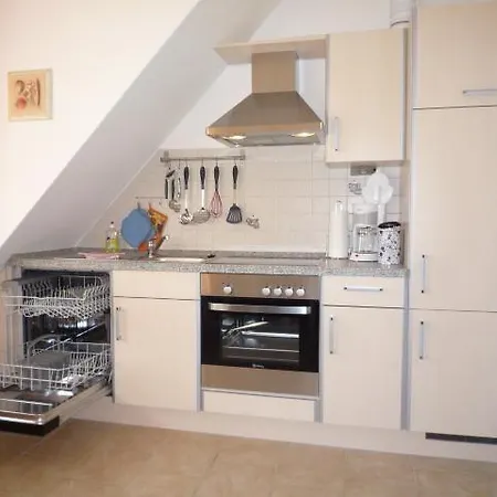 Haus-suedblick-wohnung-1 *